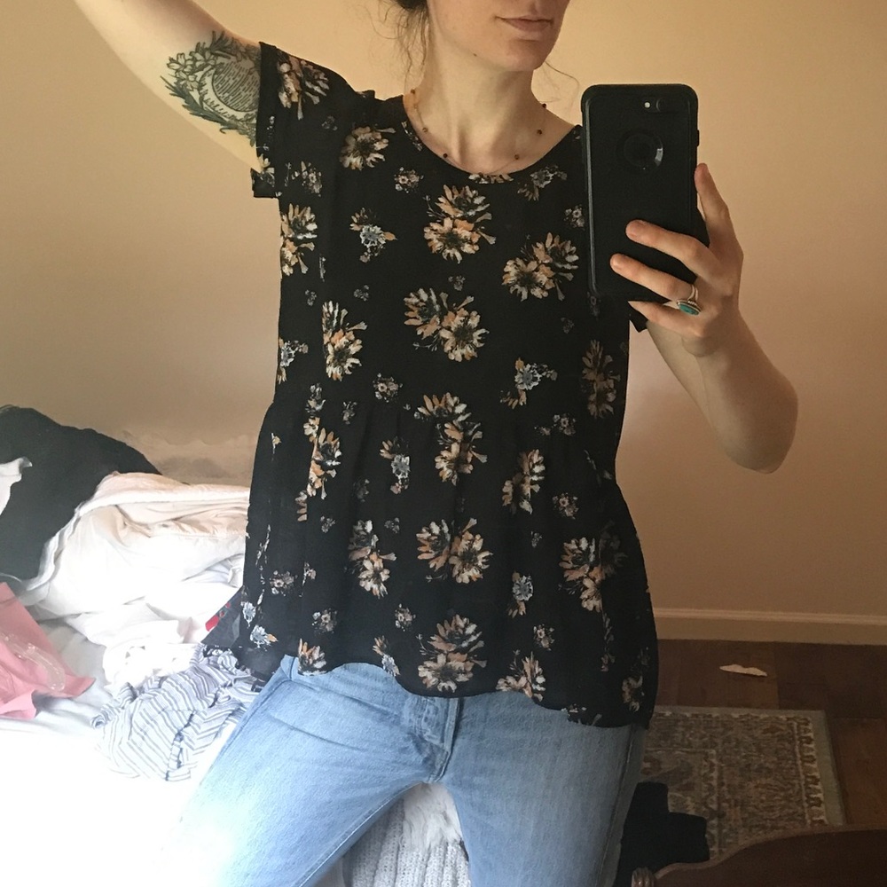 Floral High- Low Peplum Top: M